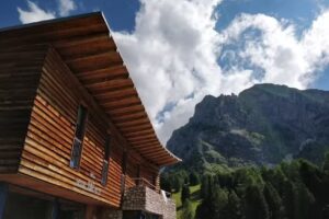 Rifugio Juac hütte