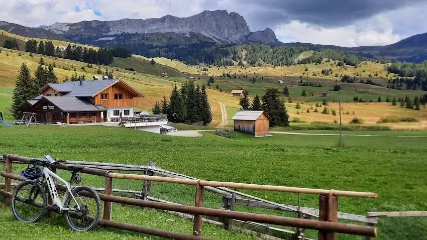 Rifugio La Viza m.1800