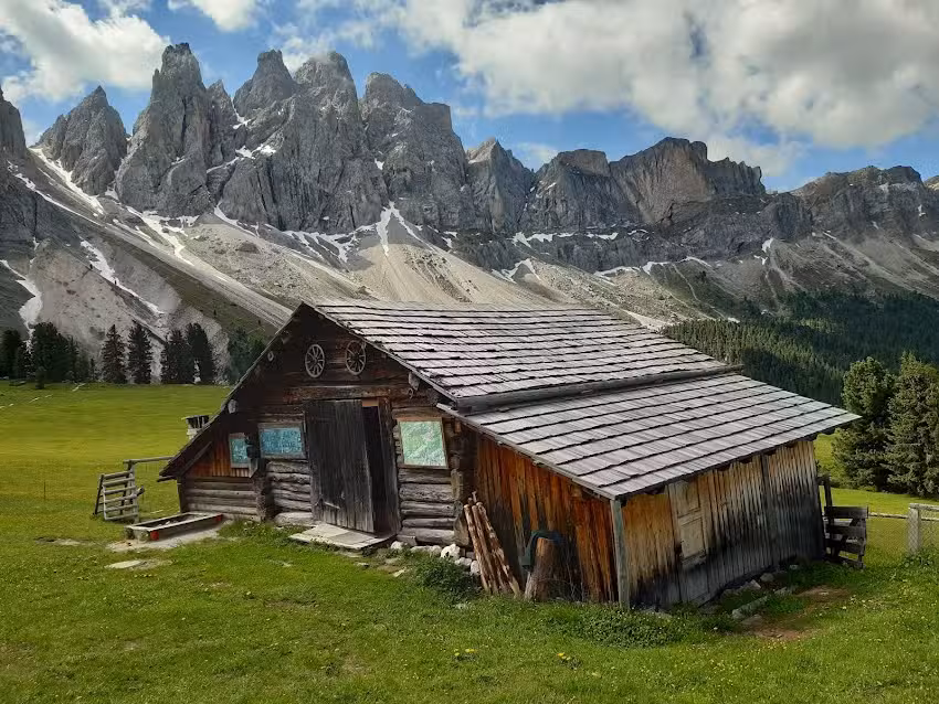 Rifugio Malga Brogles