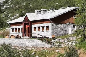 Rifugio Malga di Mezzo
