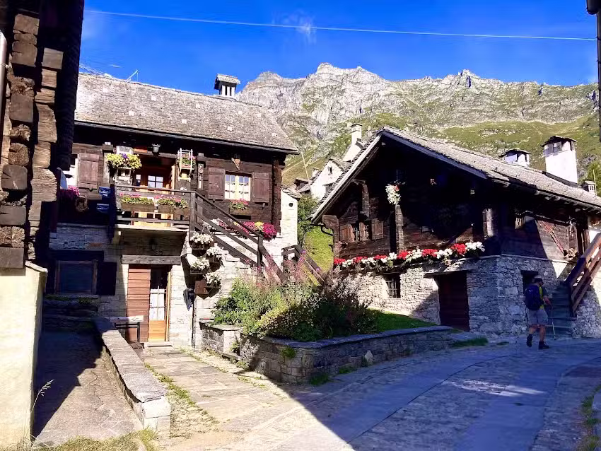 Rifugio Sesto Calende Alpe Devero Cai