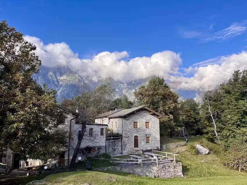 Rifugio Uschione – Ristoro e Pernottamento
