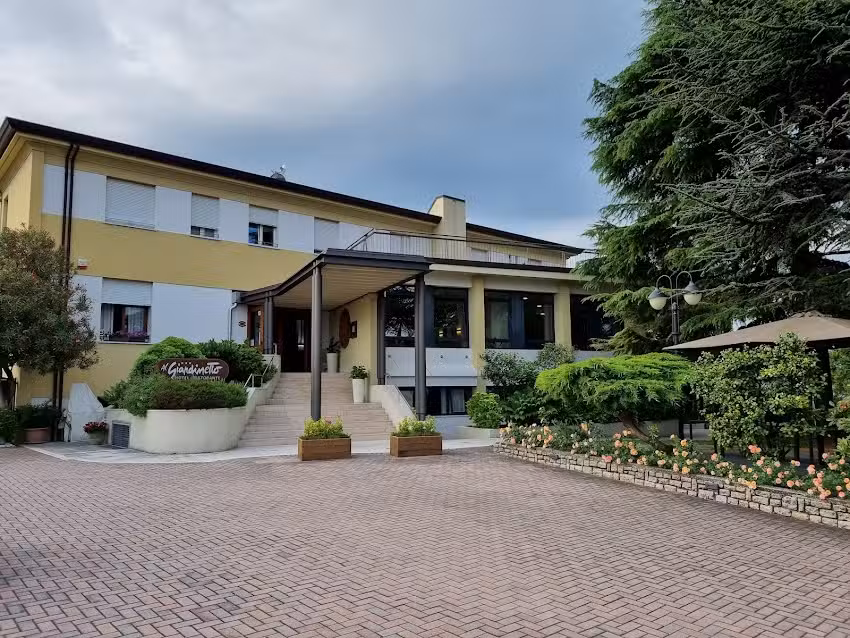 RISTORANTE e Hotel “Al Giardinetto”