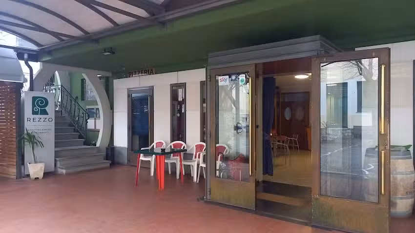 Ristorante, Pizzeria, Affittacamere Rezzo