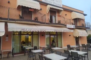 Ristorante Pizzeria Cozzeria Hotel Moro Freoni