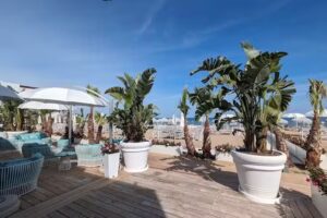 Riviera Resort Hotel