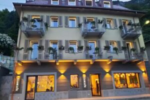 Rocopom Luxury Suites hotel vista lago