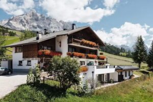 Roda de Ciar Apartments