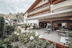 Saldur Small Active Hotel