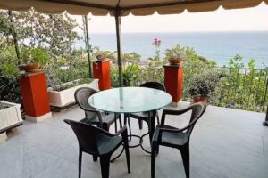 Salotto sul mare Genova