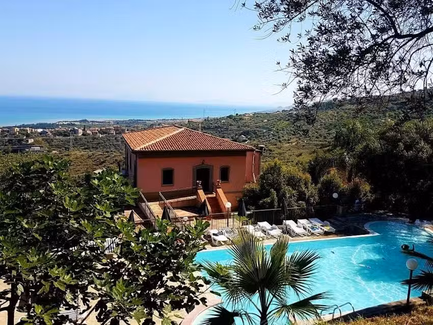 Sant’ Elia Country Village