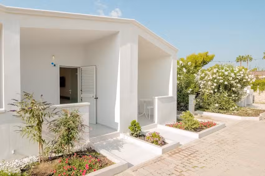 Sant’Elia Deluxe Rooms