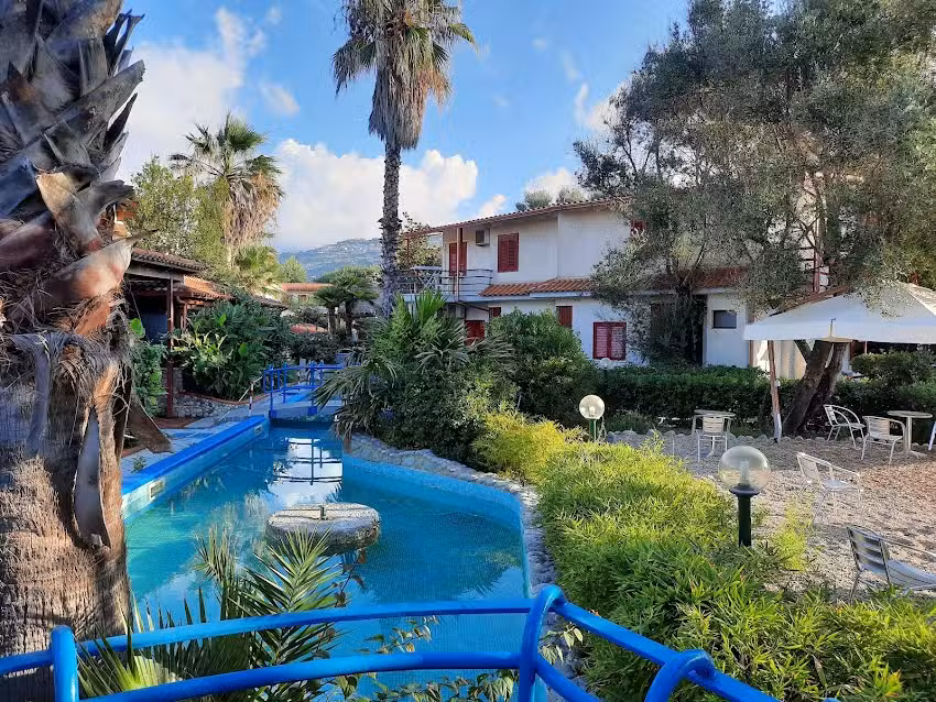 Sayonara Club Hotel Villaggio