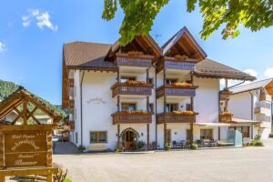 Schmalzlhof Hotel & Apartments