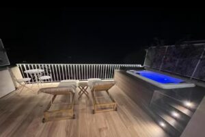 SeaJewelsDeluxurySuites