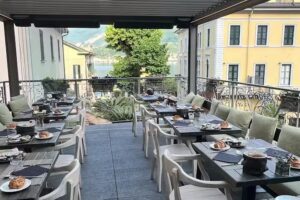 Seta Hotel, restaurant and cocktail bar