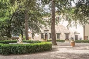 Societa’ agricola Madonnina Del Chiaro – Villa Damiani