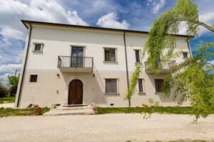 Soggiorno – Il Sentiero degli Ulivi