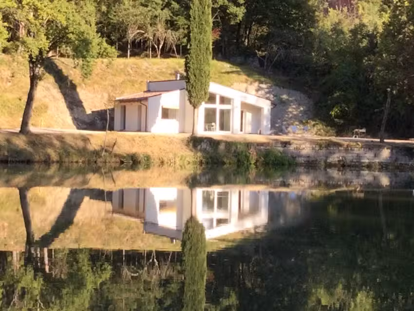 Sorgenti nel bosco Appartamenti vista Lago