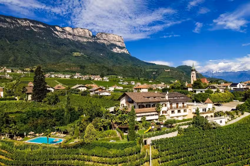 St.Pauls, Hotel Weinberg