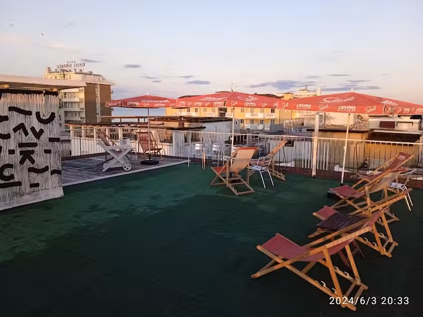 Stupido Hotel