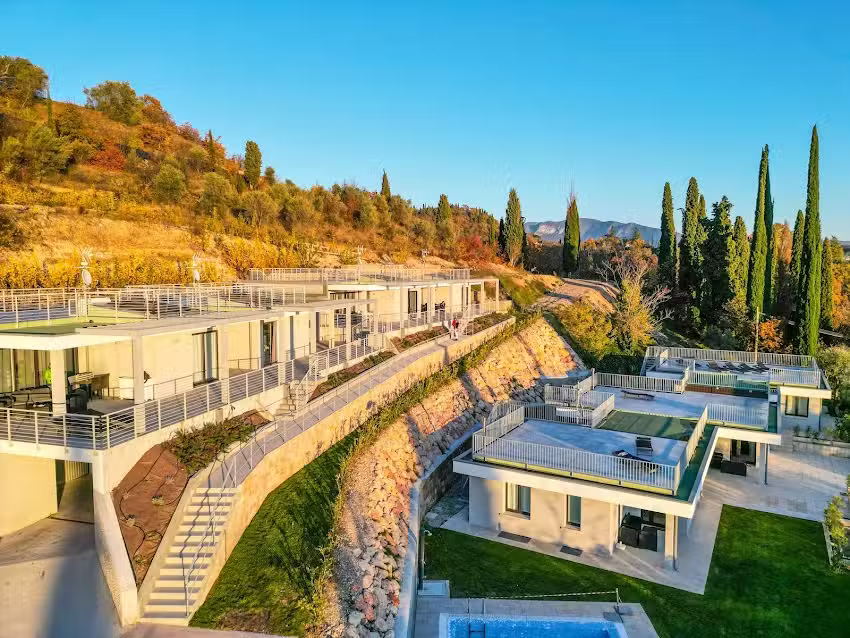 Sunset Lodge Garda – ENJOY HOLIDAY