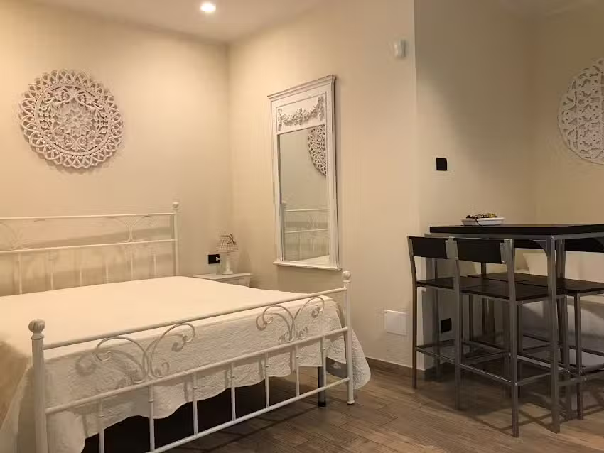 SunWine Bed & Breakfast Taranto – Appartamento Location Camere Eventi – In prossimità della stazione navale Marina Militare