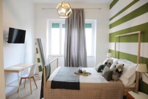 The Corner 180 Suite