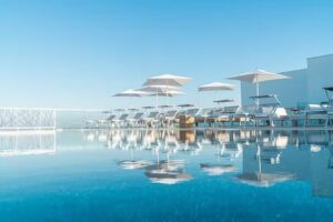 The One Hotel & Apartments