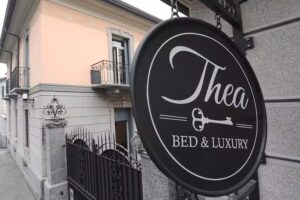 Thea Monza Bed & Luxury