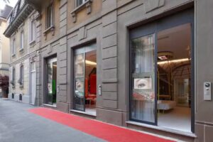 Town Suite Street Luxury Living