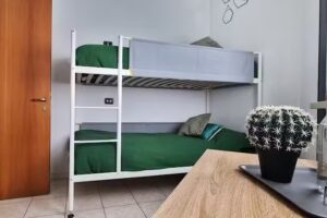 Tree Rooms Industrial Guesthouse