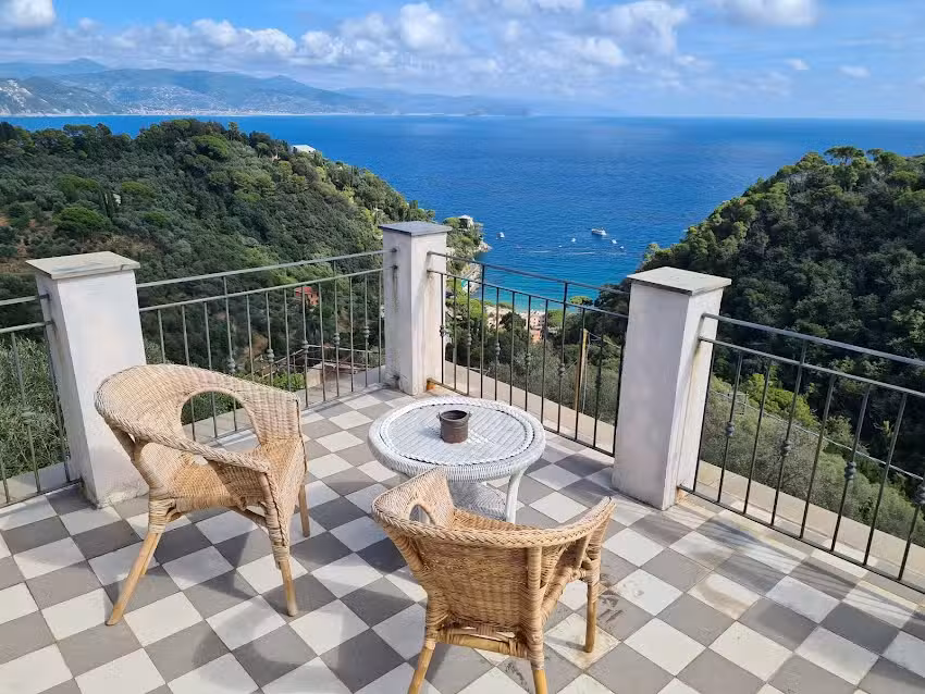 Trekking in paradise