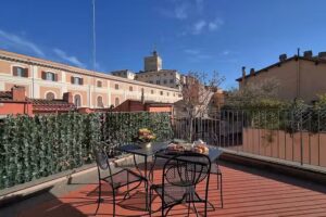 Trevi Palace Luxury Inn