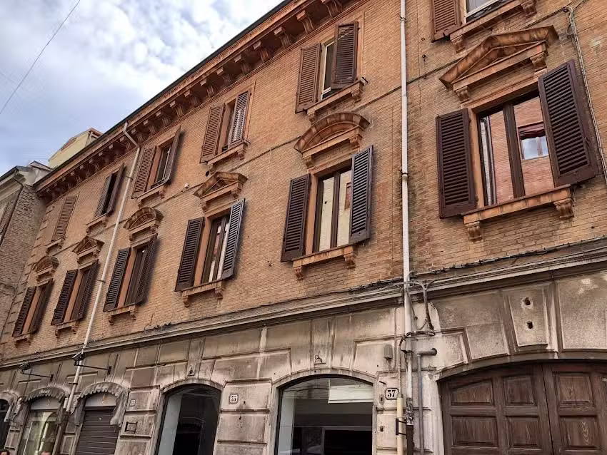 Triquetra – Rooms for Rent