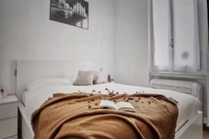 Two-room apartment San Babila