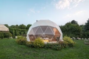 UnderDome Glamping