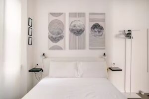 Urban Hub Apartments