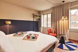 URBANAUTS STUDIOS Minelli