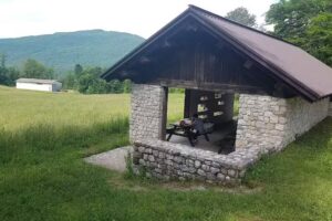Val da Ros, rifugio degli Alpini