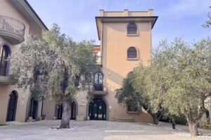 Vecchio Frantoio – Hotel con ristorante e piscina