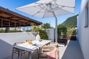 Vico San Lorenzo – Camere a Salina