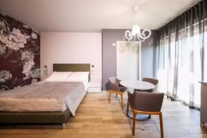 Vicolo Malavolta 7 – Rooms and Suites