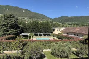 victor center parking