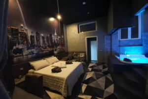 VILLA AMBRA CIN IT108027B46HF3SFHT