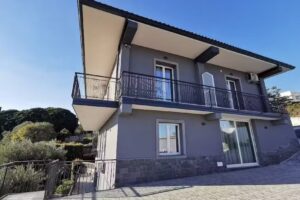 Villa Antonio Acicastello