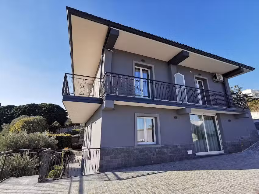 Villa Antonio Acicastello