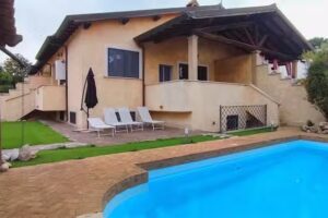 Villa Bustini with pool Casavacanze