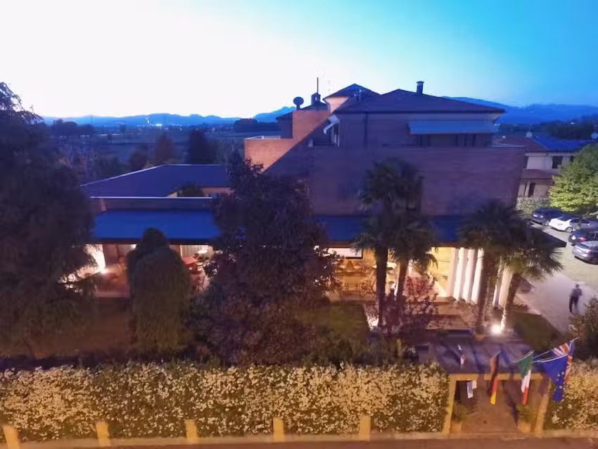 Villa Cavour Ristorante & Hotel