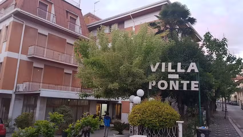 Villa Del Ponte